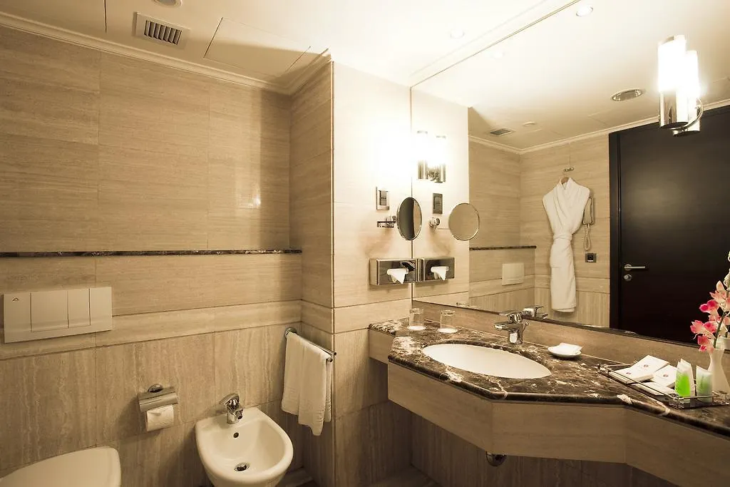 Ramada Plaza By Wyndham Beirut Raouche Hotel